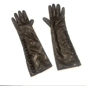 New Club Monaco maroon brown leather button gloves